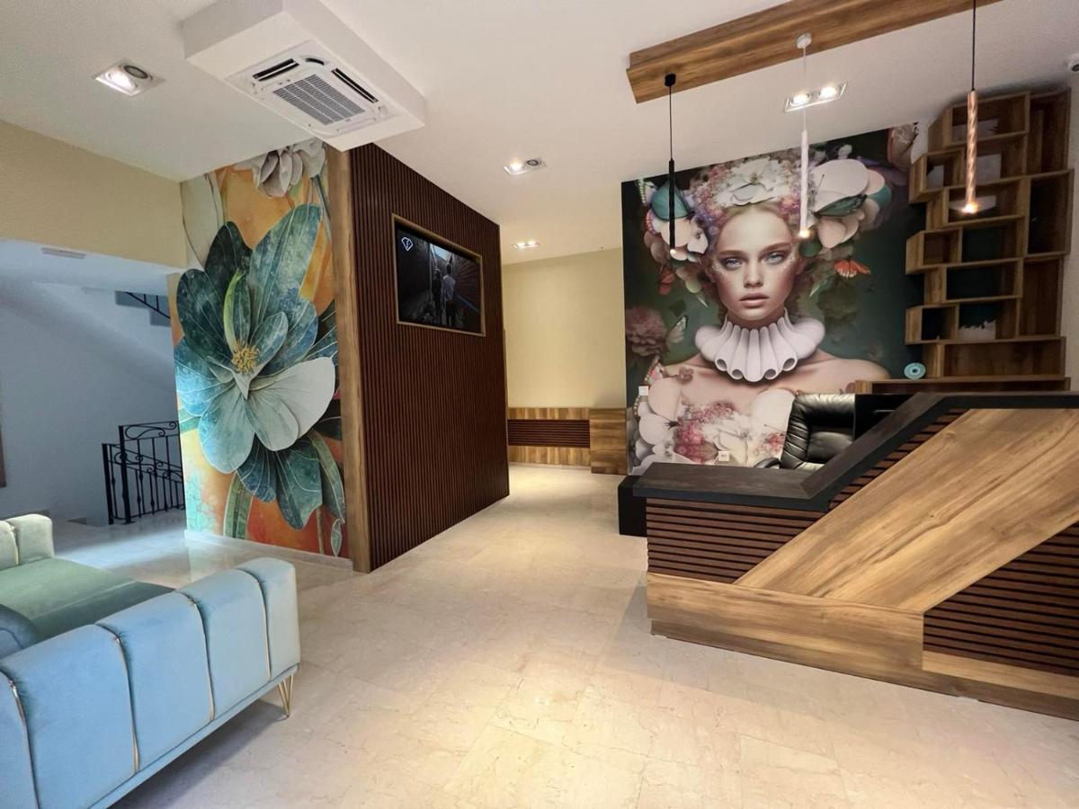 Floral Boutique Hotel Плевна Экстерьер фото
