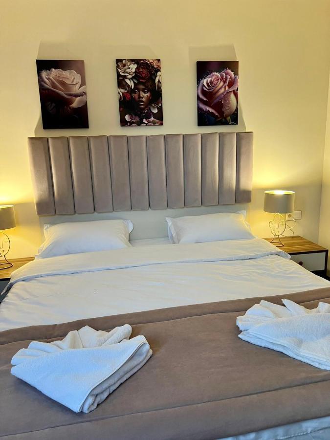 Floral Boutique Hotel Плевна Экстерьер фото