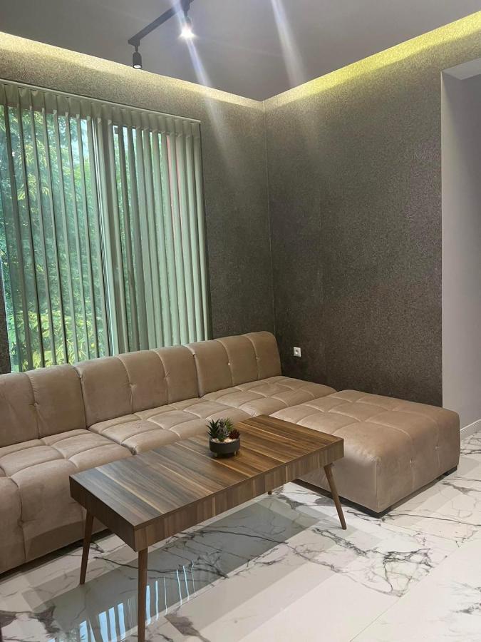 Floral Boutique Hotel Плевна Экстерьер фото