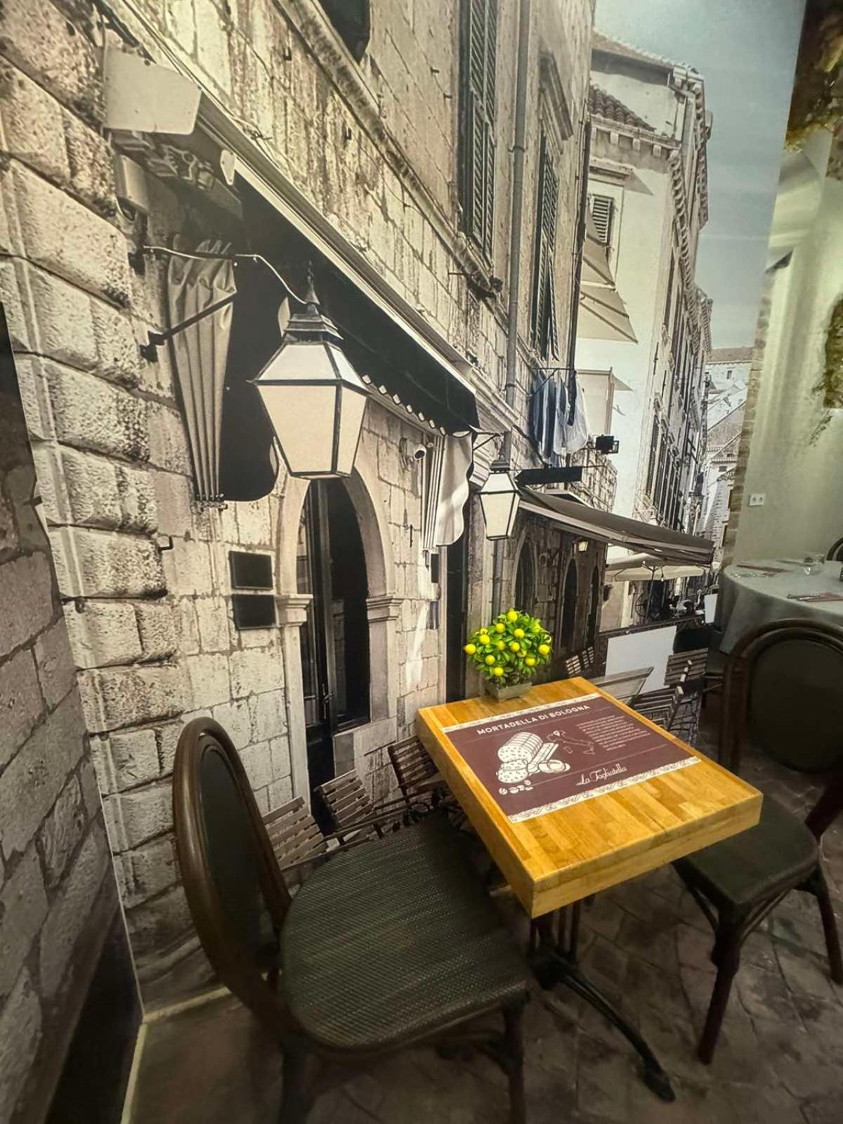 Floral Boutique Hotel Плевна Экстерьер фото